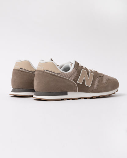 back view of New Balance 373 Mens Trainers in Timber Wolf