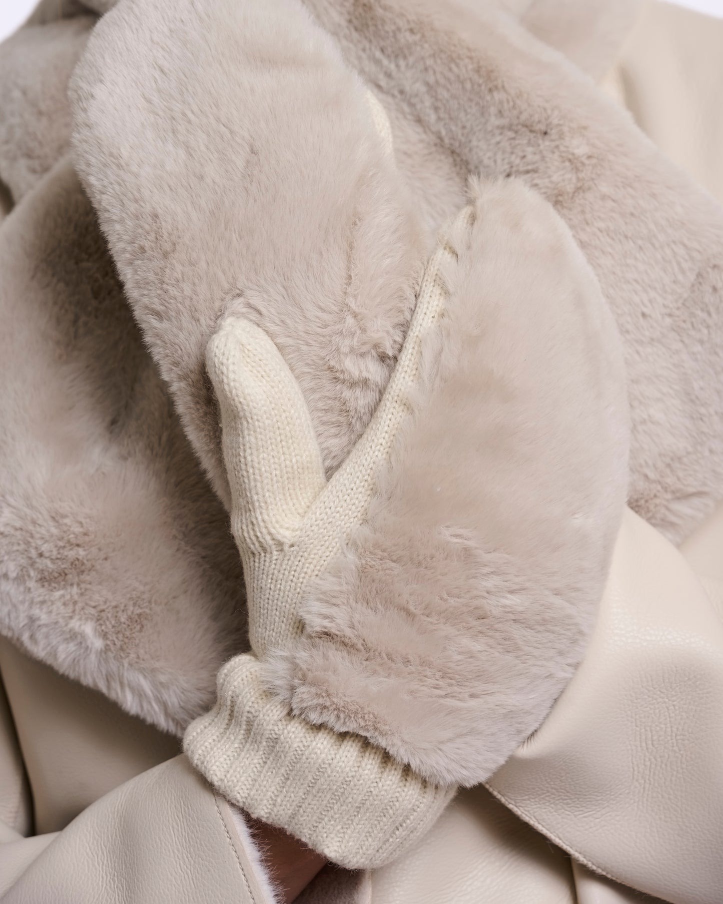 Rino & Pelle Oxo Womens Faux Fur Gloves - Birch