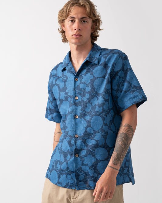 model wearing a PS Paul Smith Mens Short Sleeve Casual Fit Shirt in 47 Blue