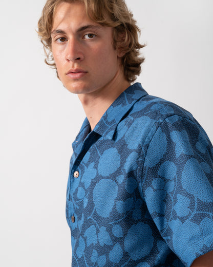 close up of model wearing a PS Paul Smith Mens Short Sleeve Casual Fit Shirt in 47 Blue