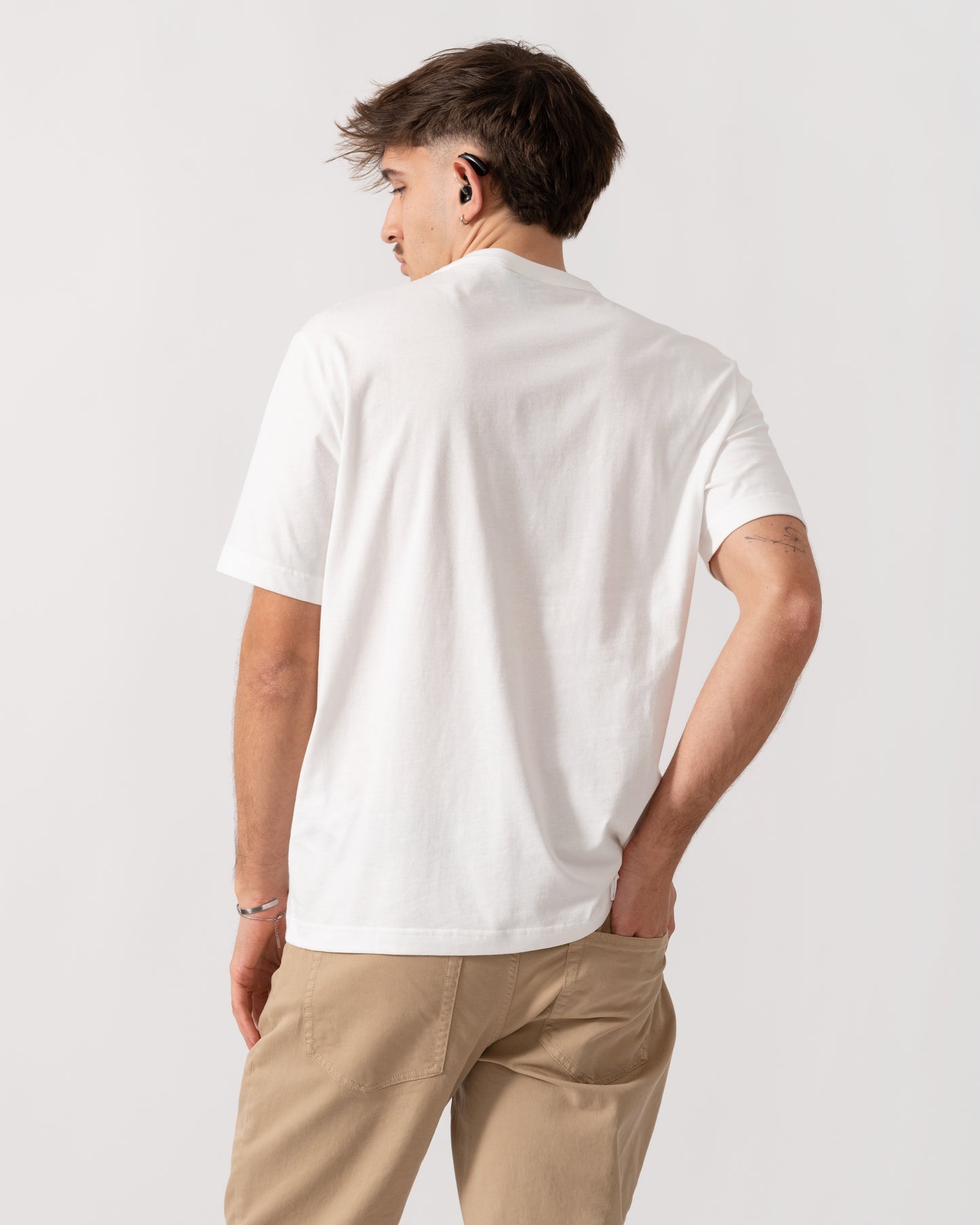 Model wearing PS Paul Smith Mens Casual Fit Dice Graphic T-Shirt in 02 White - back