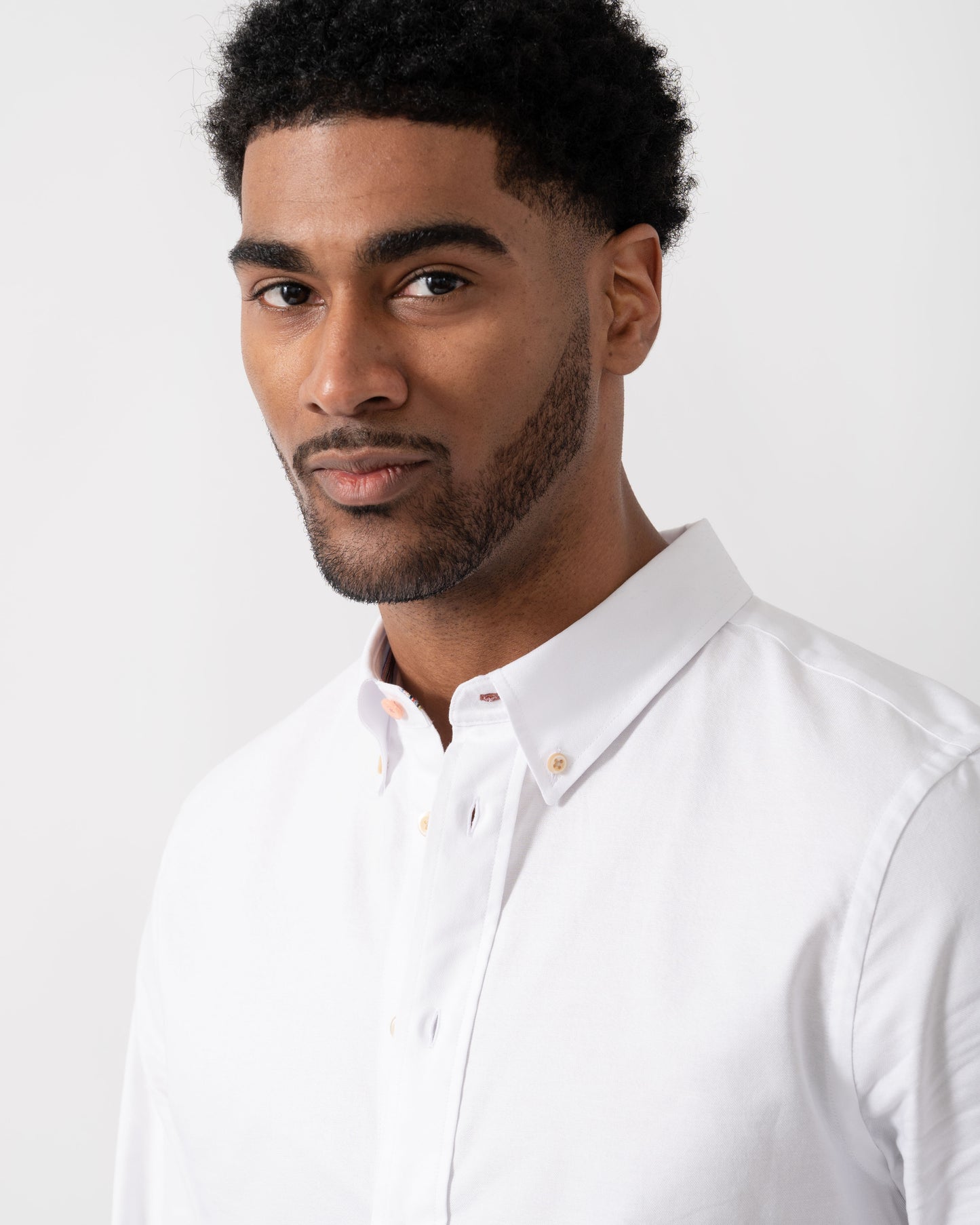 PS Paul Smith Mens Long Sleeve Tailored Fit Shirt With Button Down Collar - 01 White | CHO | Designer Mens Long Sleeve Shirts