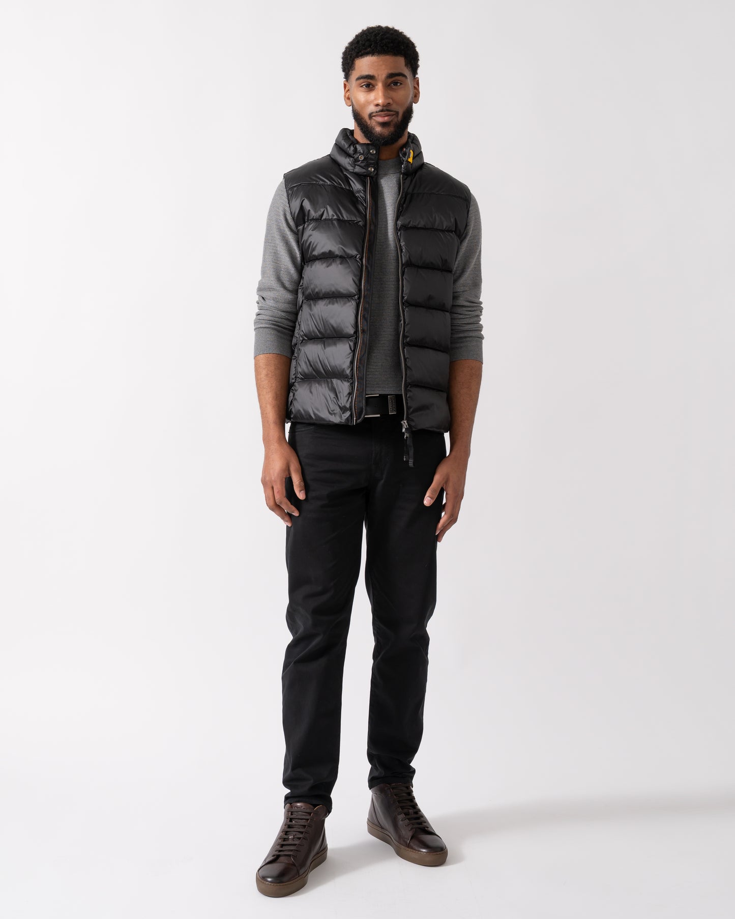 full length shot of a model wearing a Parajumpers Jeordie Mens Down Vest in Black