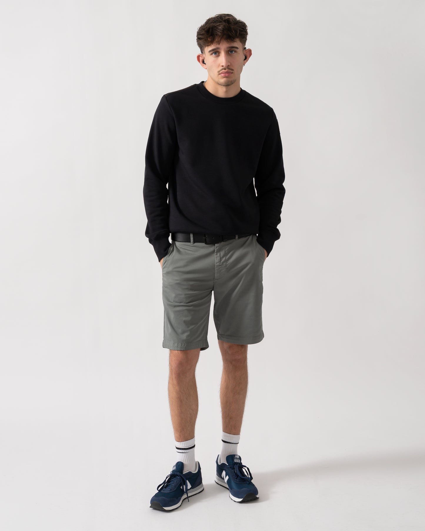 full length shot of a model wearing a Parajumpers K2 Crew Neck Mens Sweatshirt in Black 541