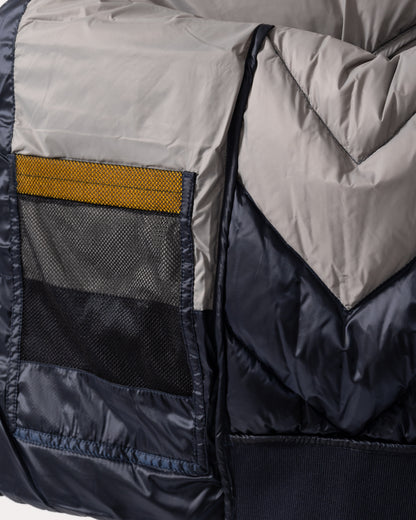 Inside pockets on the Parajumpers Pharrell Mens Hooded Down Bomber Jacket - Blue Navy 316