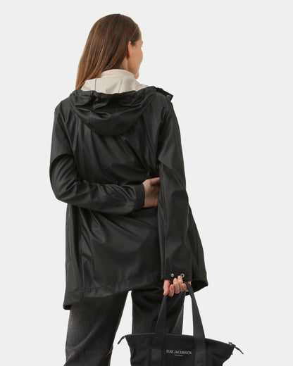 Ilse Jacobsen Rain Womens Short Rubberised Raincoat - Black Beauty 002