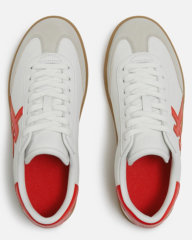FitFlop Womens The Dash T-Toe Leather Trainers - Urban White/Rich Red E06 | CHO | Designer Womens Trainers