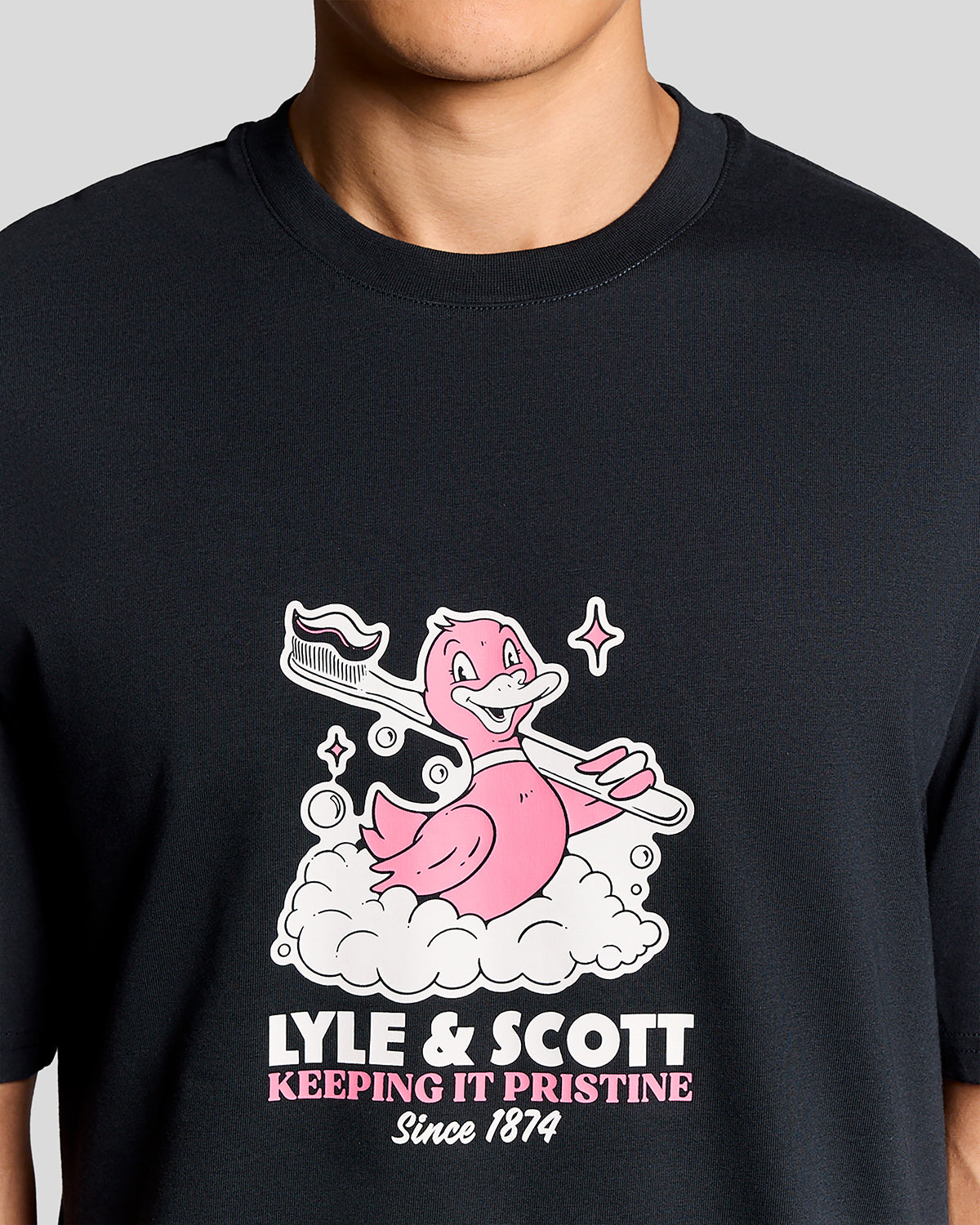 Lyle & Scott Rubber Duck Mens Graphic T-Shirt - Z271 Dark Navy