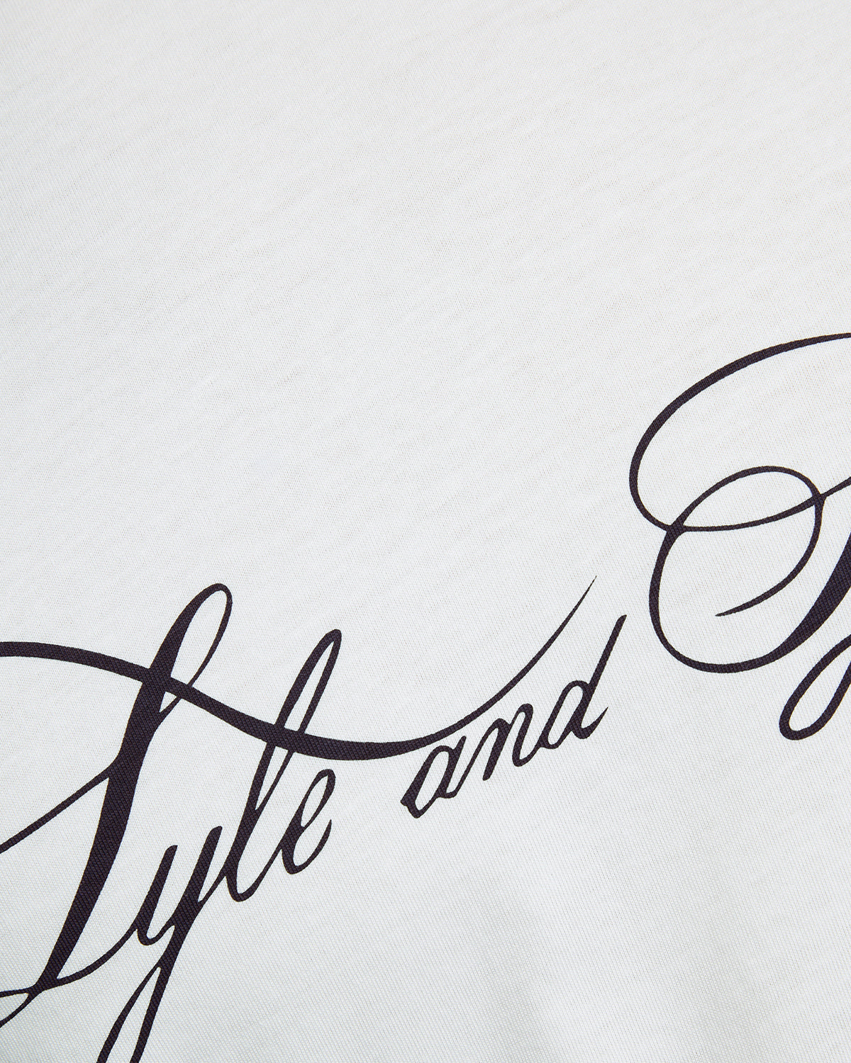 Lyle & Scott Superfine Mens Graphic T - Shirt - 626 White | CHO | Designer Mens Graphic T - Shirts