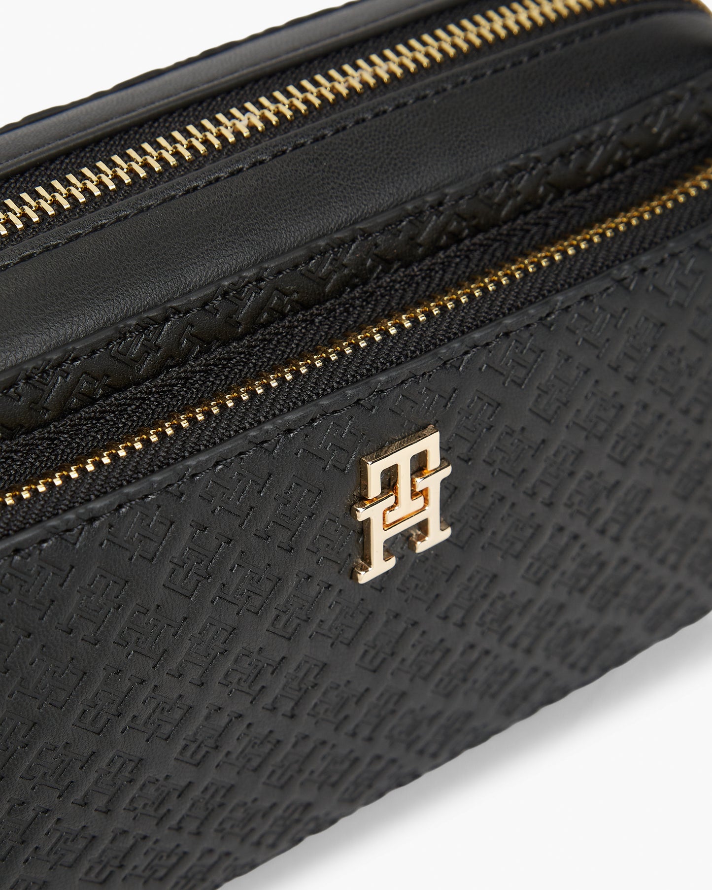 Tommy Hilfiger TH Daily Womens Camera Bag - Black | CHO | Designer Womens Shoulder Bags