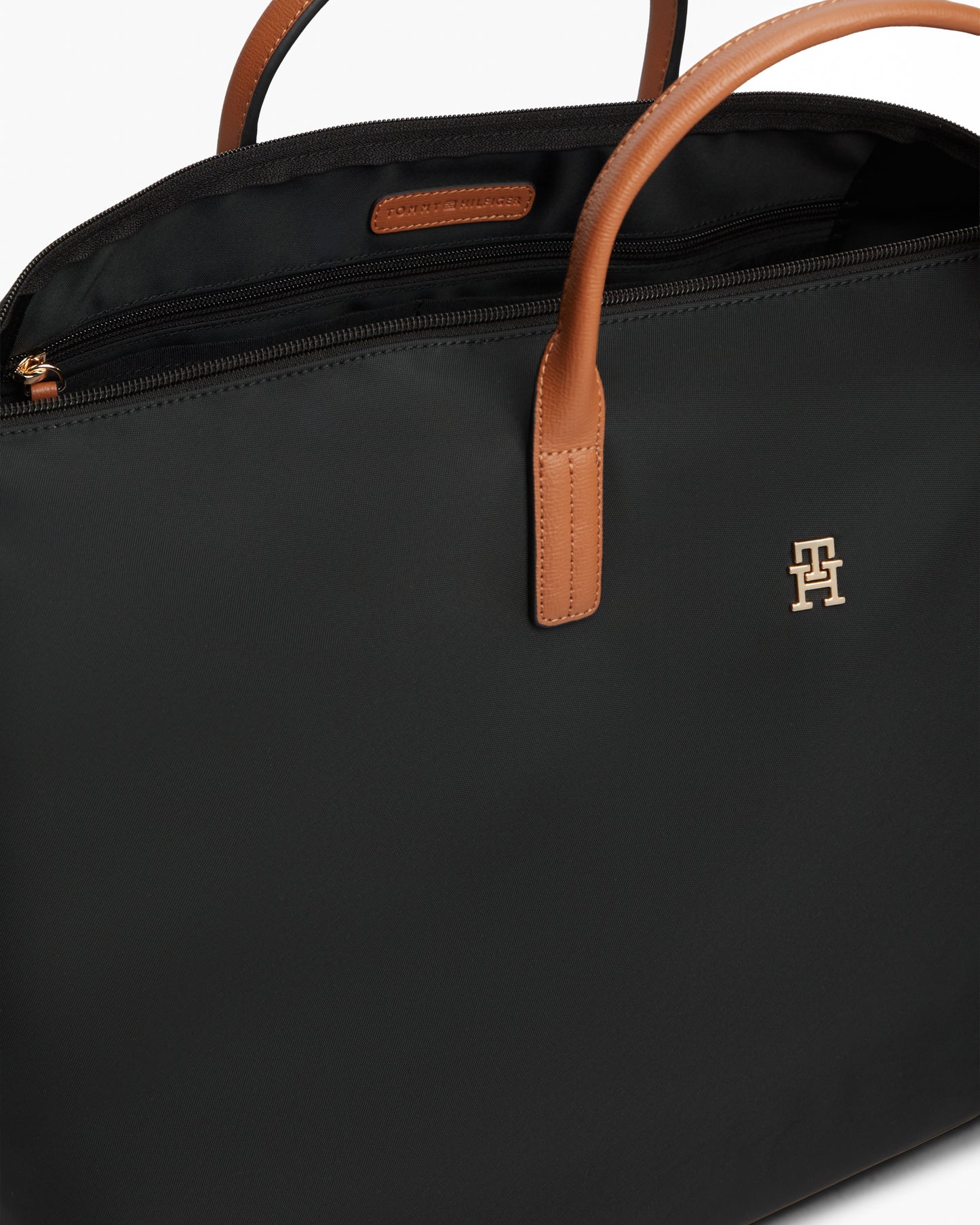 Tommy Hilfiger Popette Womens Weekender Bag - Black | CHO | Designer Womens Shoulder Bags