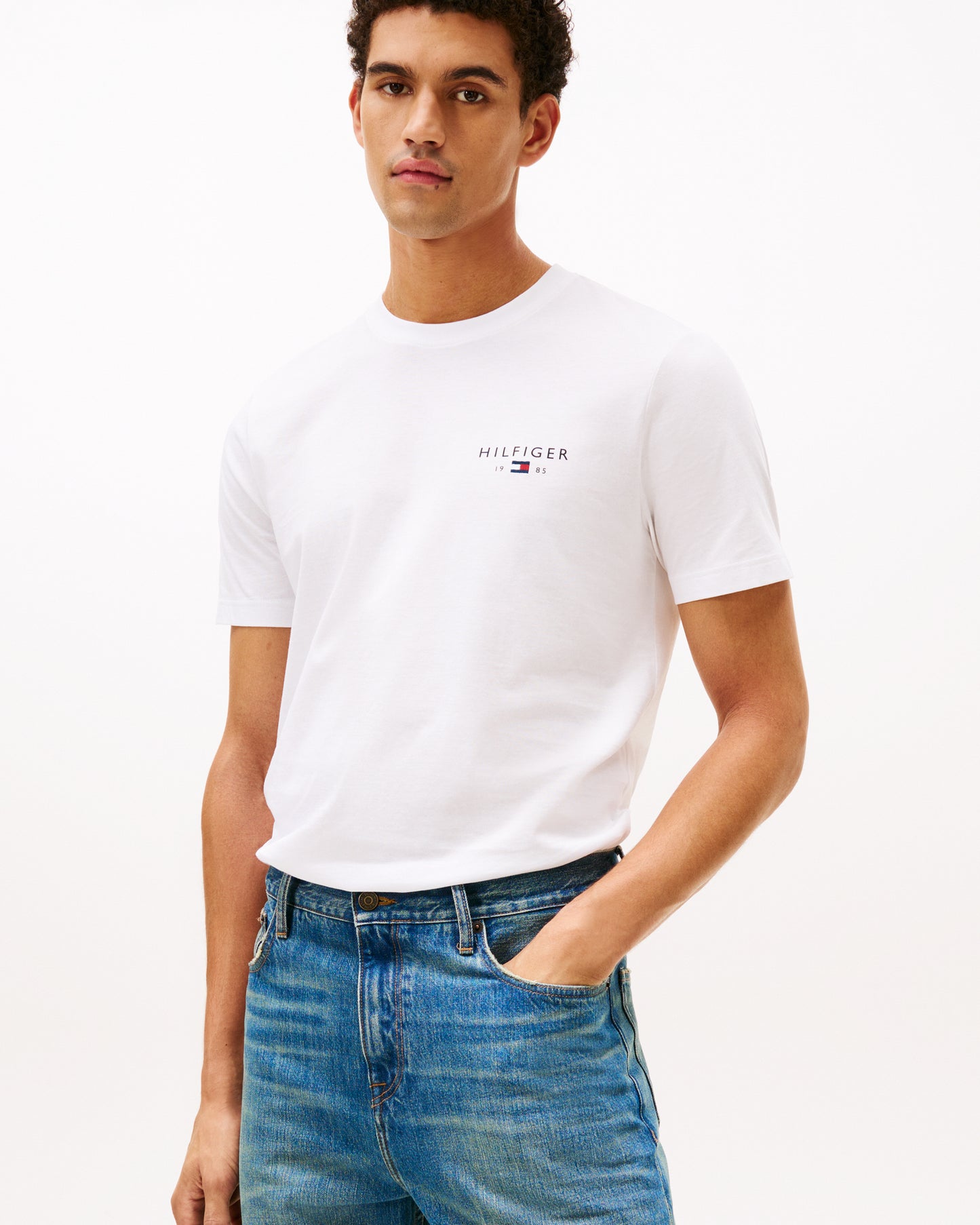 Tommy Hilfiger Brand Love Mens Small Hilfiger Logo T-Shirt - White