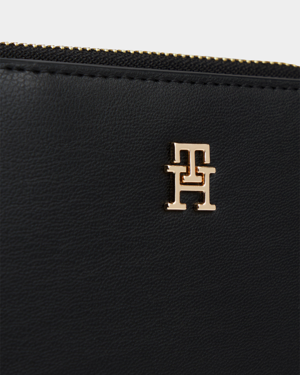 Tommy Hilfiger TH Icon Medium Womens Zip - Around Purse - Black | CHO | Designer Womens Purses