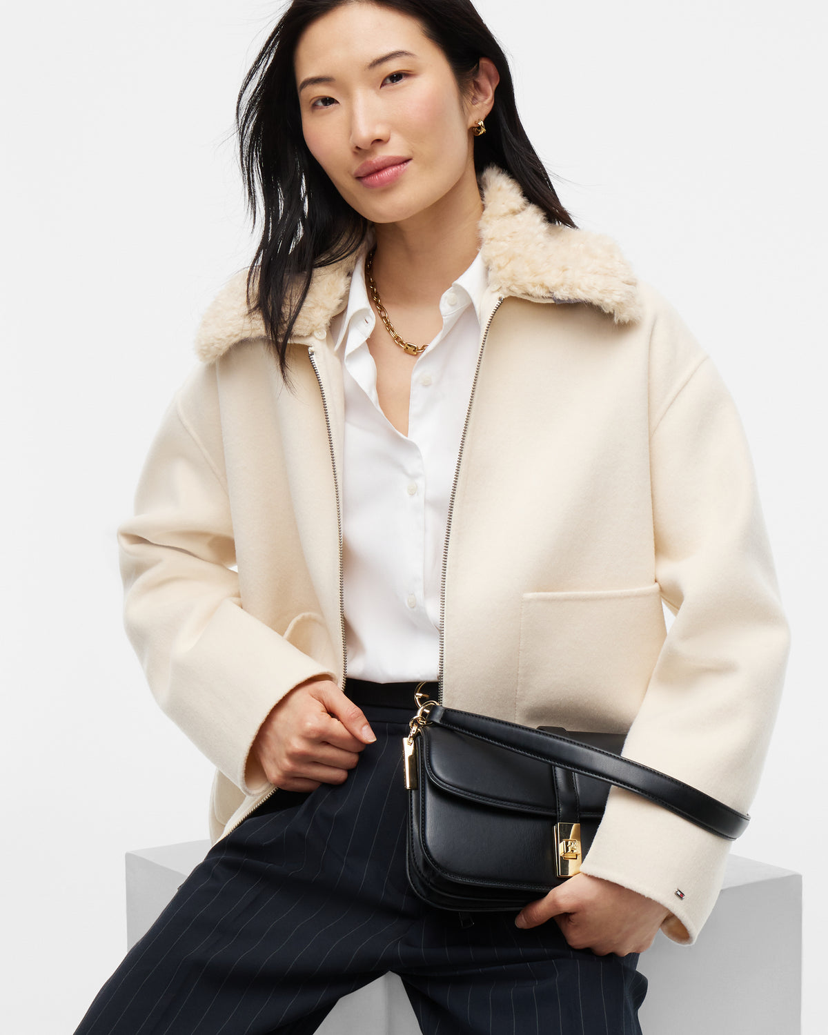 Tommy Hilfiger TH Heritage Convertible Womens Crossover Bag - Black | CHO | Designer Womens Crossover Bags