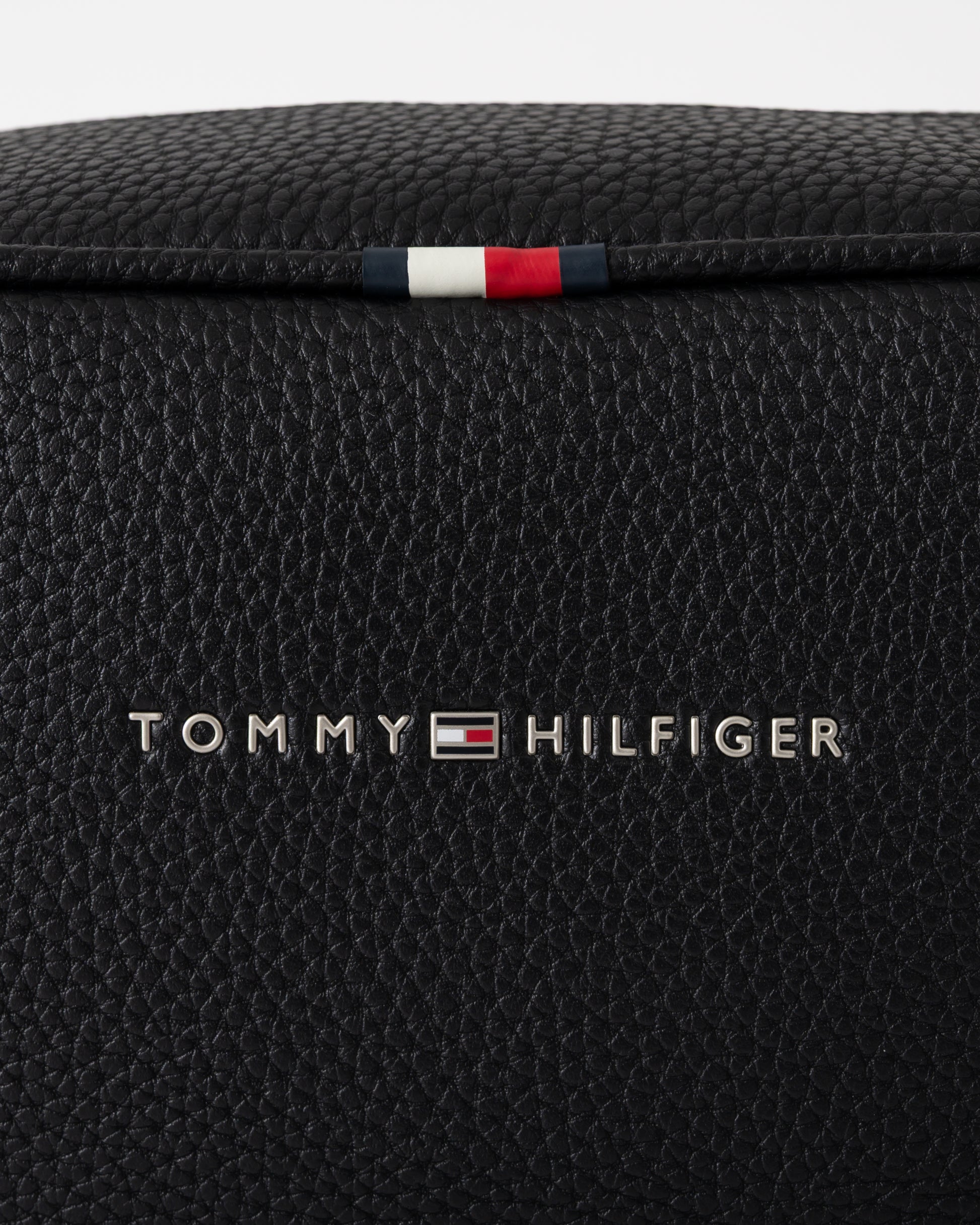 logo detail of Tommy Hilfiger Essential PU Mens Washbag in Black