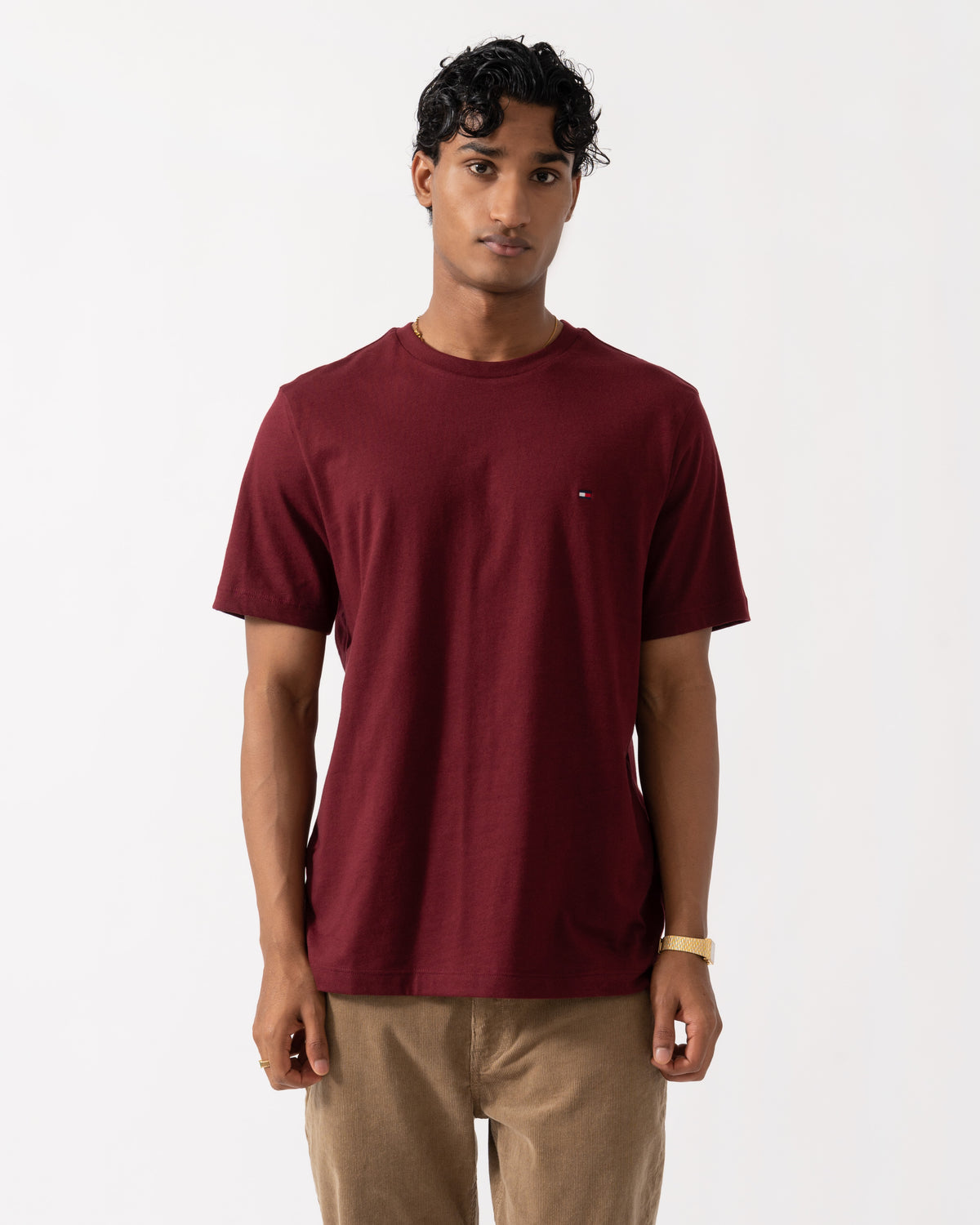 Front of the Tommy Hilfiger Essential Seasonal Regular Fit Solid Mens T-Shirt - Burgundy