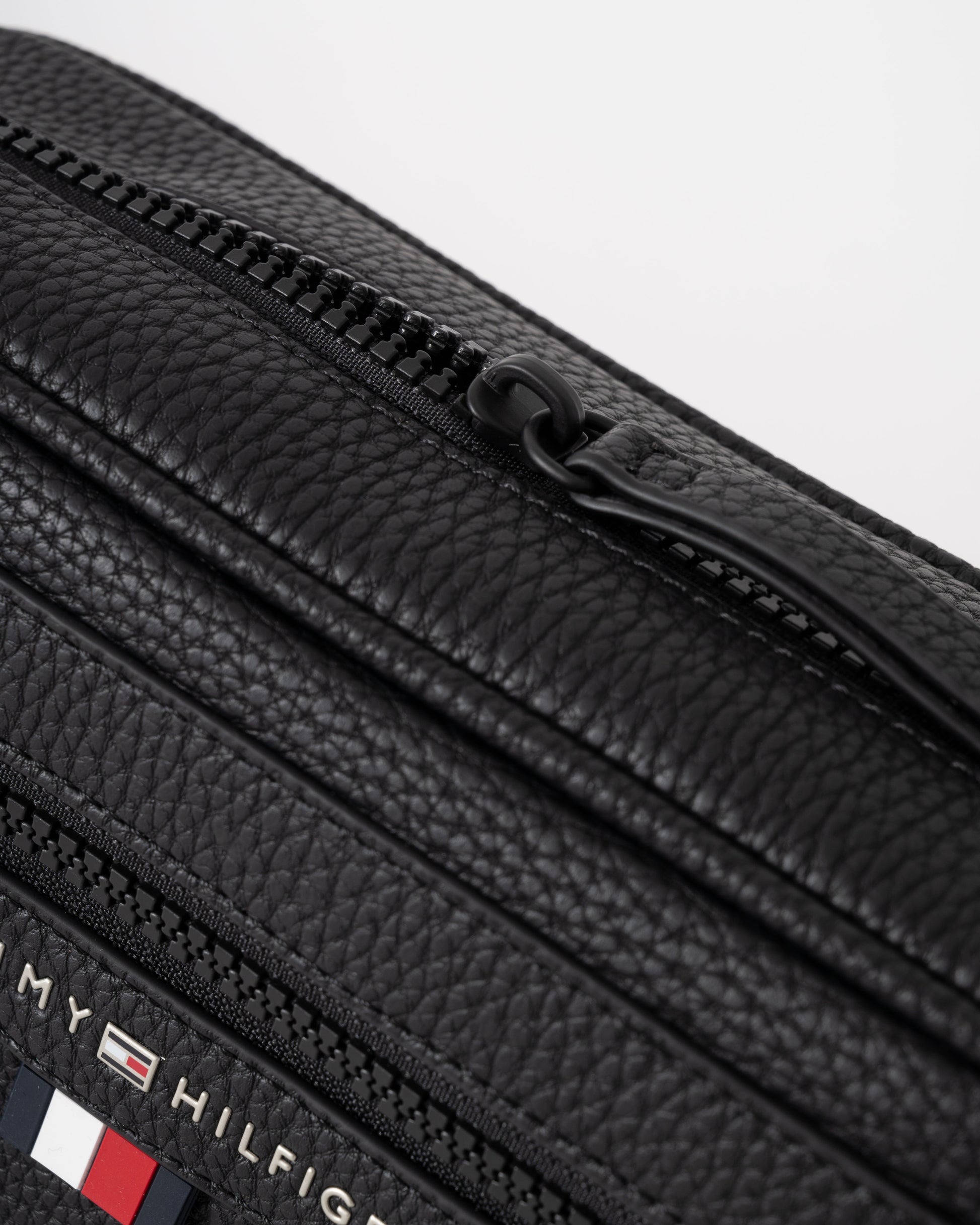 Tommy Hilfiger Essential PU Metal Logo Mens Reporter Bag - Black | CHO | Designer Mens Shoulder Bags
