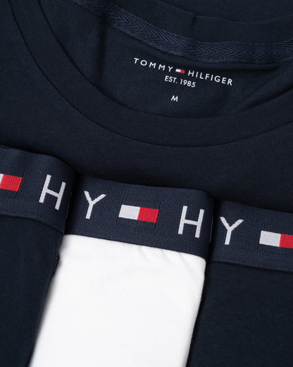 Tommy Hilfiger Mens Trunk & T-Shirt Gift Set detail