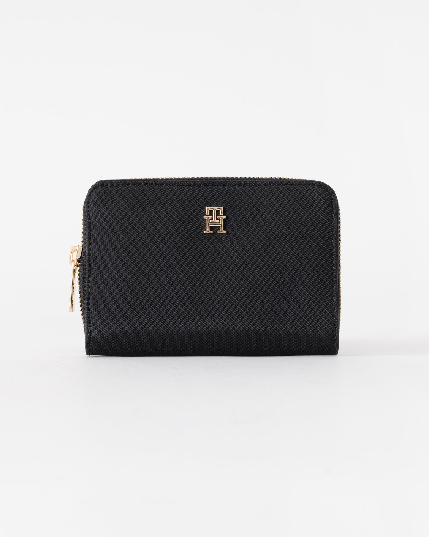 Tommy Hilfiger Popette Medium Nylon Womens Zip Bag - Black | CHO | Designer Womens Shoulder Bags
