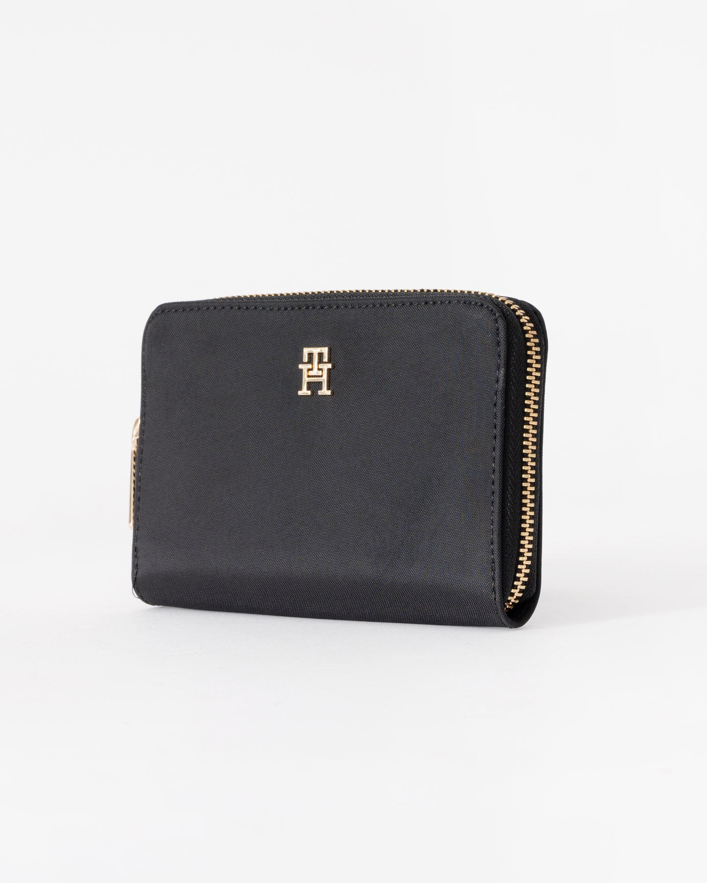 Tommy Hilfiger Popette Medium Nylon Womens Zip Bag - Black | CHO | Designer Womens Shoulder Bags
