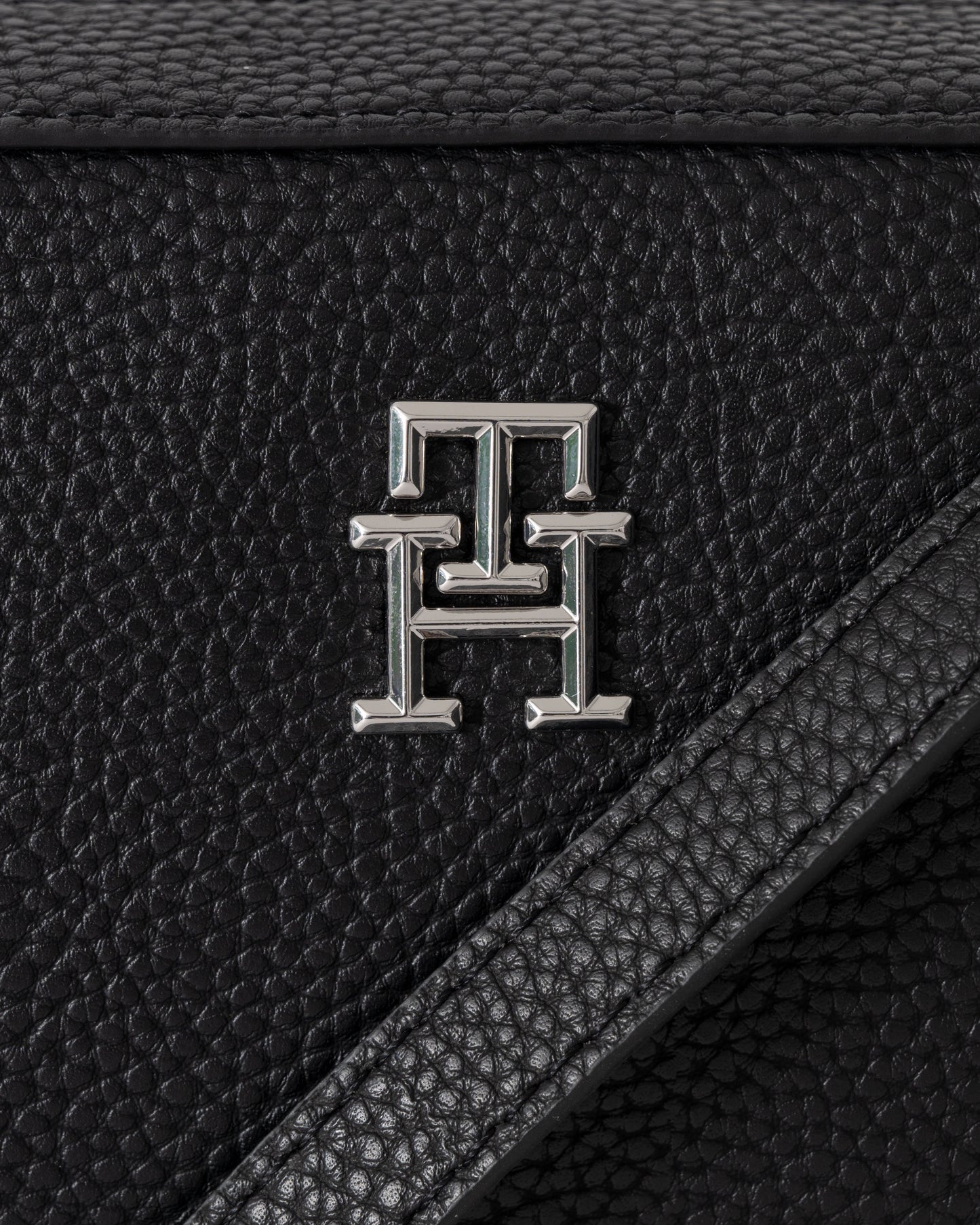Tommy Hilfiger TH Emblem Womens Camera Bag - Black | CHO | Designer Womens Shoulder Bags