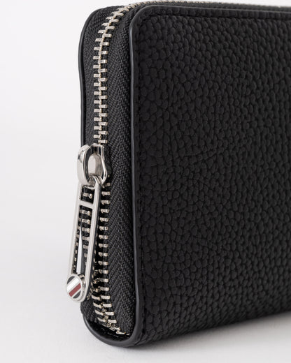 Tommy Hilfiger TH Emblem Womesn Large Zip Bag - Black | CHO | Designer Womens Shoulder Bags