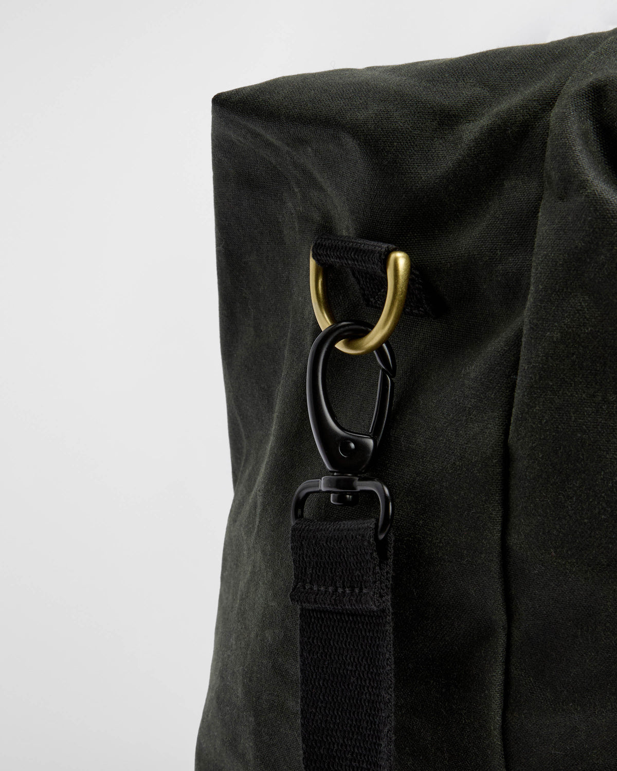 Barbour Field Unisex Wax Holdall - Sage/Classic | CHO | Designer Unisex Duffel Bags