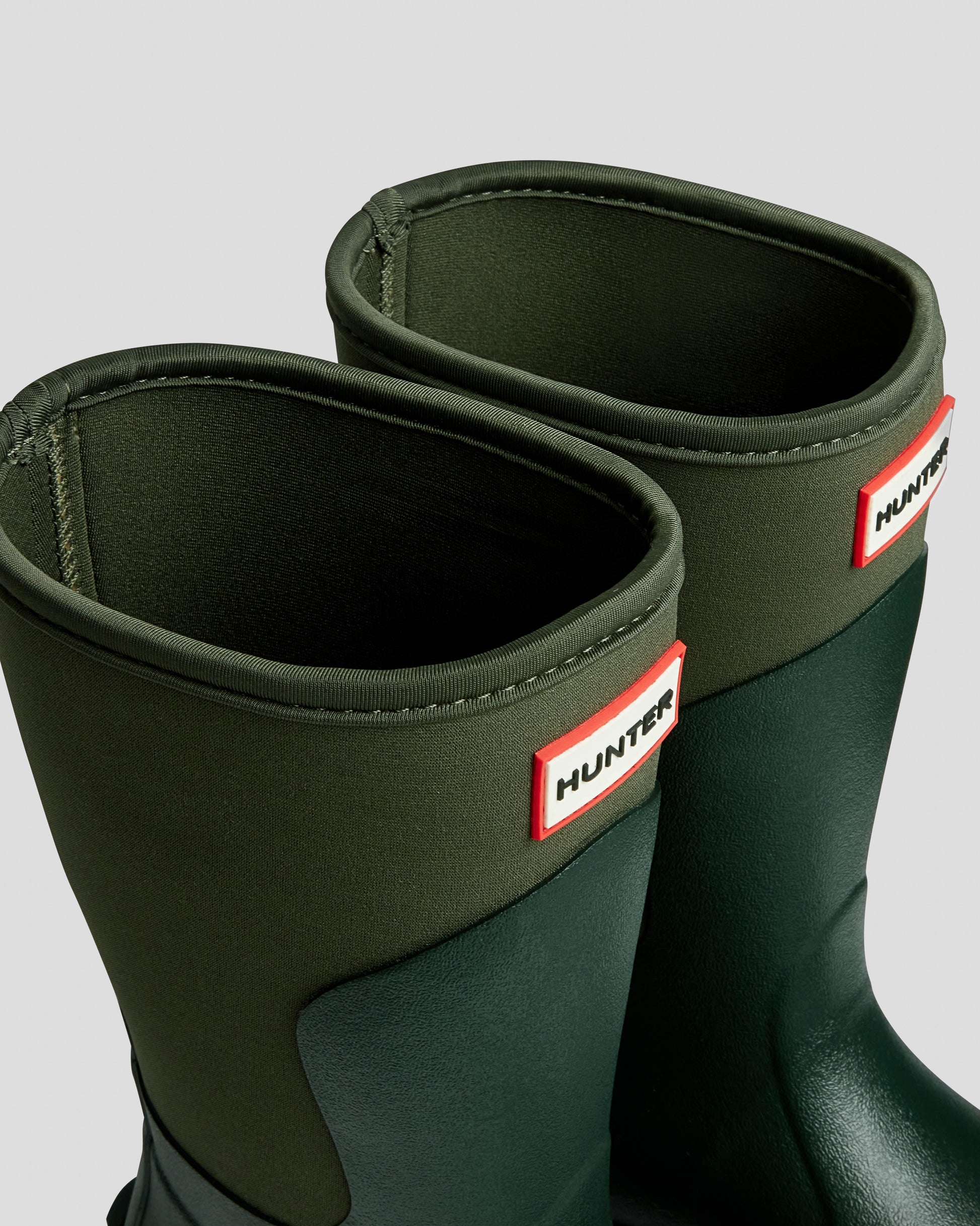 Hunter Unisex Balmoral Neoprene Short Boot - Dark Olive/Black | CHO | Designer Unisex Short Wellies
