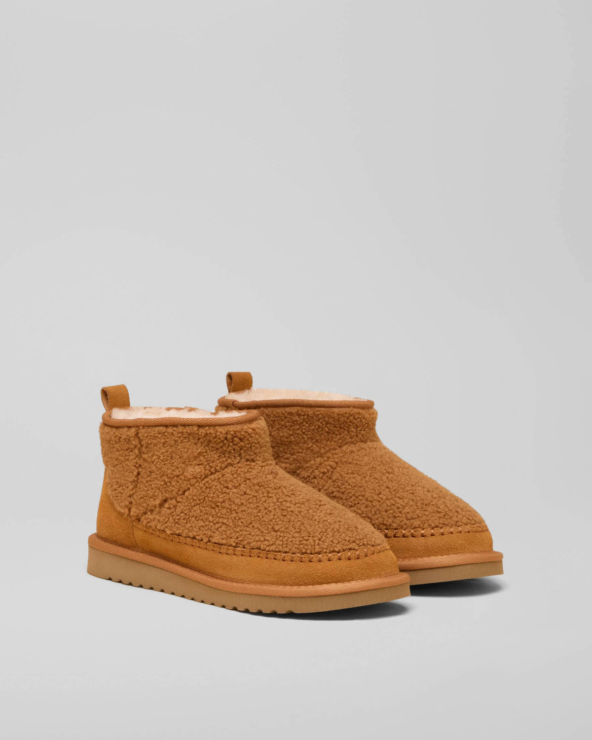 Joules Womens Borg Sheepskin Boot - Tan pair