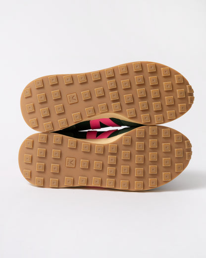 sole detail of a pair of Veja Rio Branco II Alveomesh Womens Trainers in Poker-Sari colourway