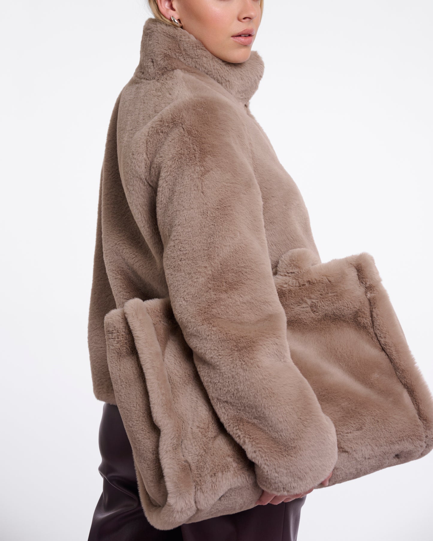 Rino & Pelle Vie Womens Single Breasted Faux Fur Jacket - Mocha Latte