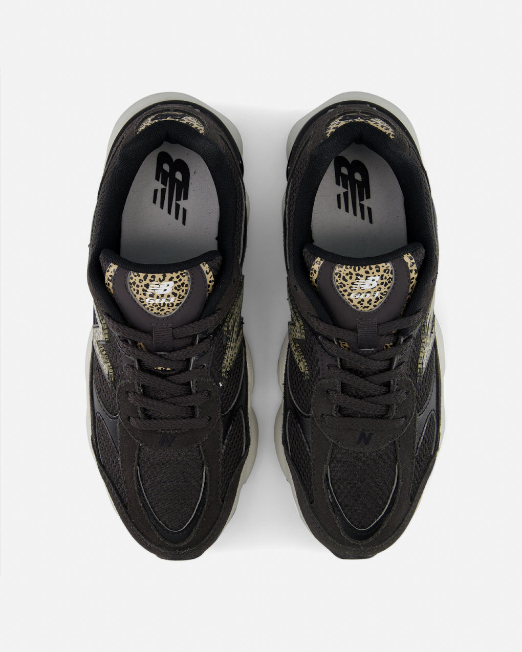 New Balance 603 Womens Trainers - Black Cement