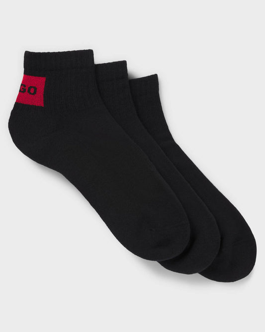 HUGO Three-Pack Mens ankle socks with red logo labels - Black 001