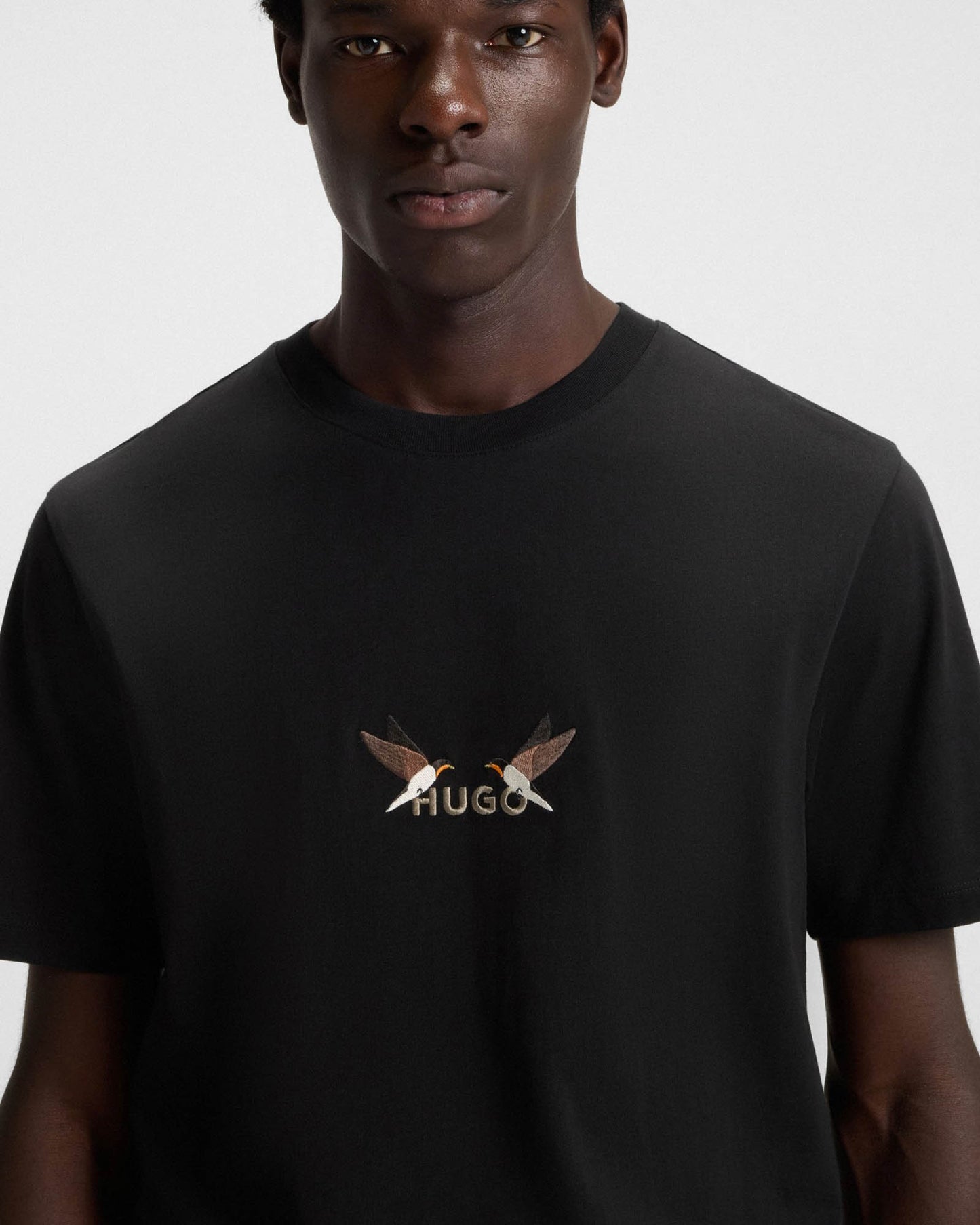 HUGO Dugolini Mens Cotton-Jersey T-Shirt with Embroidered Logo Artwork  - Black 001