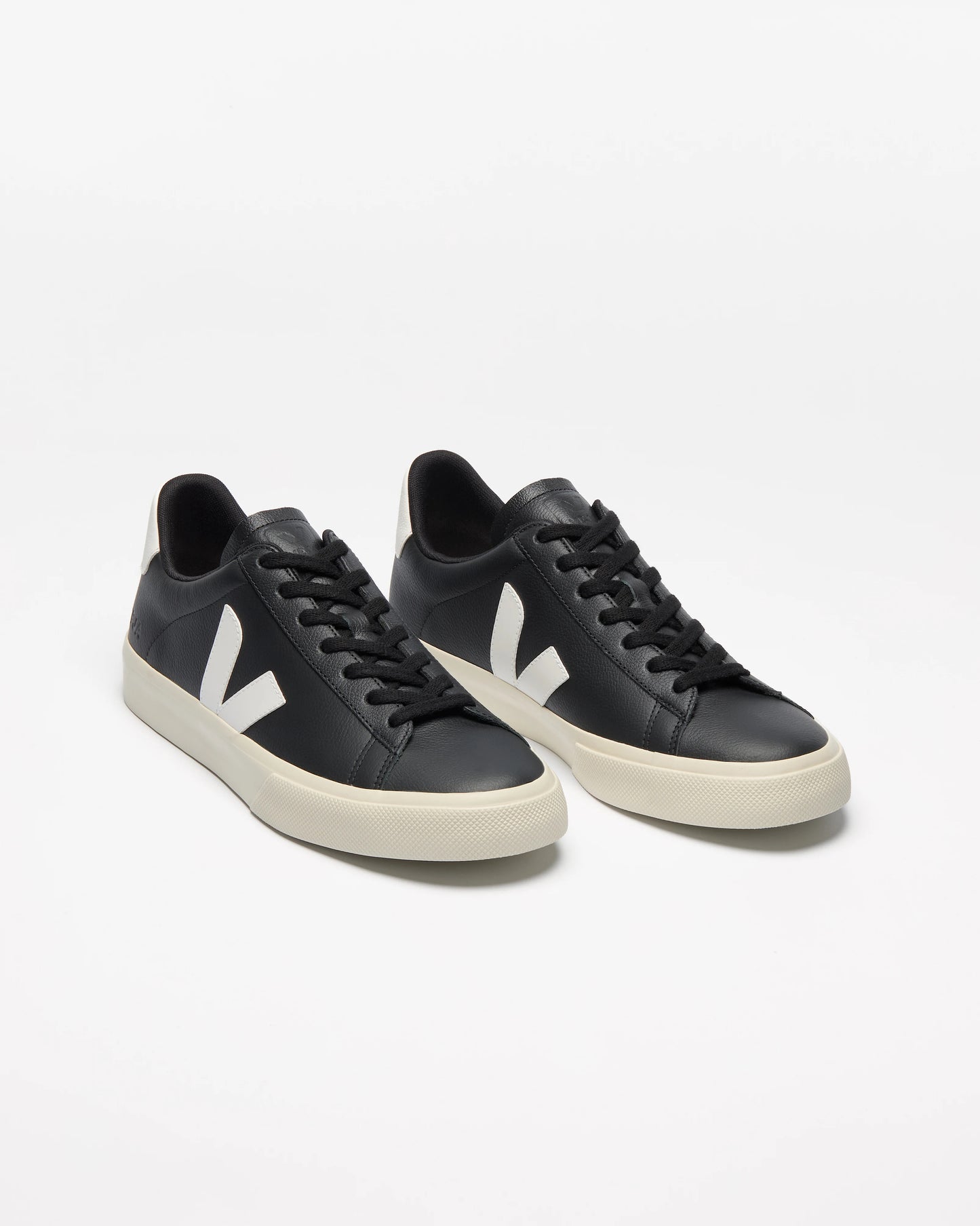 VEJA Campo Leather Womens Trainers - Black/White