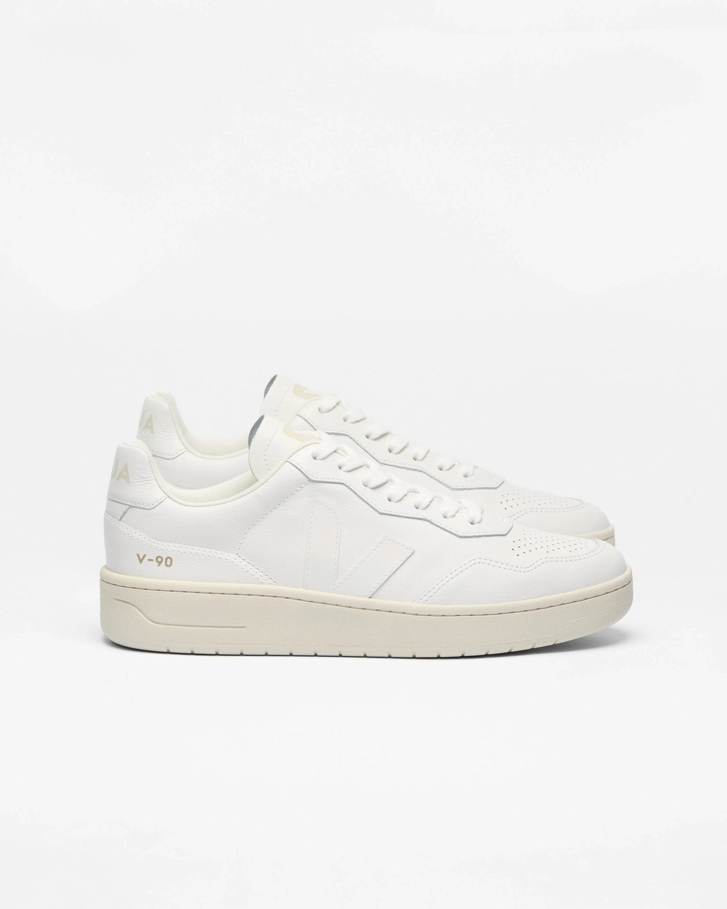 VEJA V-90 OT Leather Mens Trainers - Extra White