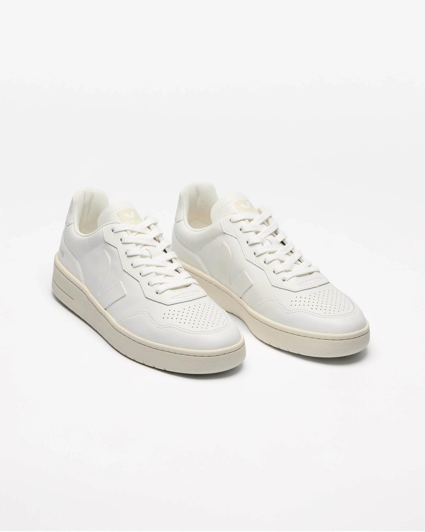 VEJA V-90 OT Leather Mens Trainers - Extra White